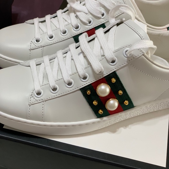 ❣️SOLD❣️Authentic Gucci Studded Sneakers - Picture 6 of 8